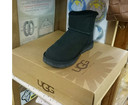 UGG ムートンブーツ クラシックミニの詳細ページを開く