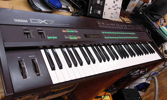 ヤマハ シンセサイザー YAMAHA DX7 （ その他楽器）の買取価格 （ID