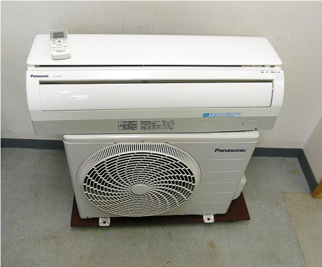 パナソニック　ルームエアコン　CS-222CFR　