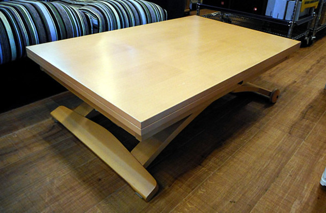 カリガリス イタリア製 伸長式リフティングテーブル