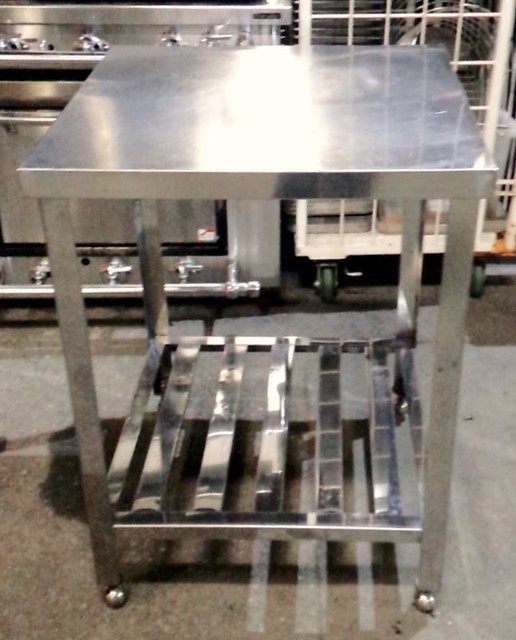 業務用厨房作業台