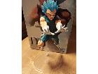 フィギュアの詳細ページを開く