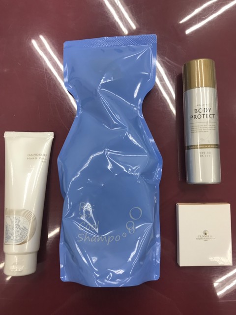 アジュバン　シャンプー他