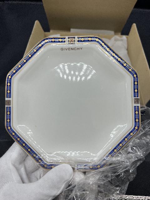 ジバンシー 食器