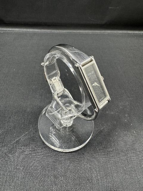 グッチ 1500L レディース 時計