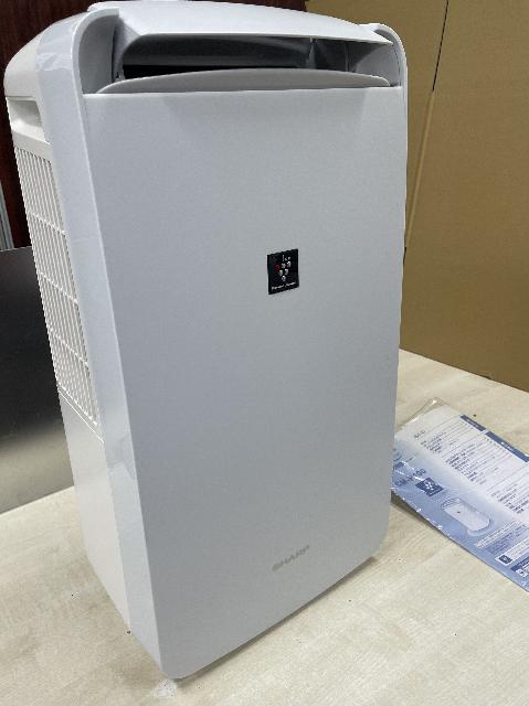 シャープ衣類乾燥 除湿機 CM-P100-W (名古屋市出張買取) （ その他家電