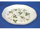 Wedgwood WILD STRAWBERRY プレート 未使用品の詳細ページを開く