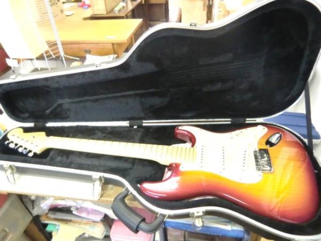 FENDER ストラトキャスター AMERICAN DELUXE ST ASH 美品