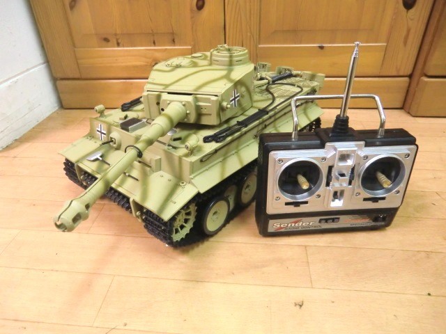 戦車モデル 1/16スケール タイガーⅠ タミヤ 1/16 ビッグタンクシリーズ ドイツ重戦車タイガーI 初期