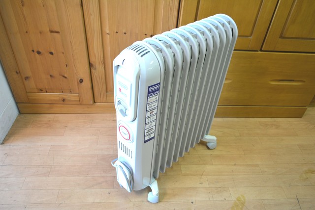 DeLonghi - DeLonghi デロンギ オイルヒーター V551115EFS 未使用