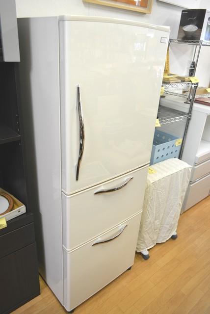 日立 HITACHI 3ドア冷蔵庫 R-S27ZMV 自動製氷機付き - 家具