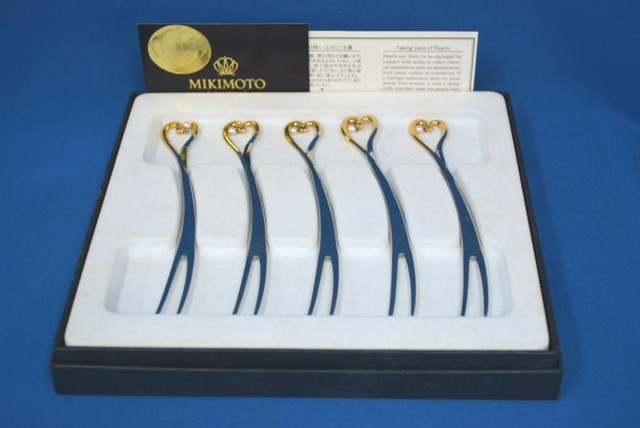【ミキモト】パール付楽器モチーフ デザートフォーク 5本セット MIKIMOTO 真珠付デザートフォーク5本セット 未使用品 （ その他