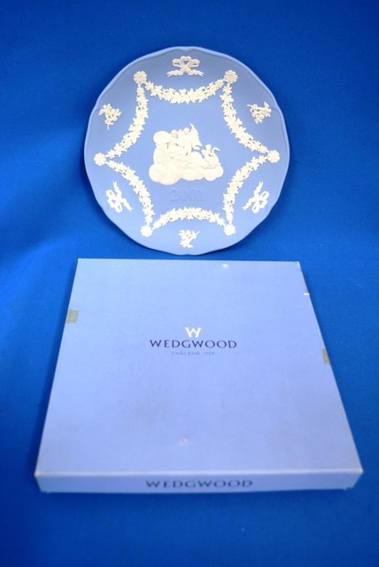 Wedgwood ウェッジウッド ジャスパーペールブルー 01年 イヤープレート ヴィーナス ス 西洋陶磁器 の買取価格 Id おいくら