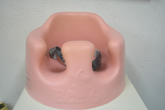 ベビーチェア　Bumbo　バンボ　専用ベルト付