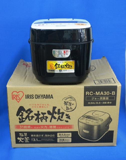 アイリスオーヤマ 炊飯器 マイコン式 銘柄炊き 3合 RC-MA30-B 2017年製 中古品