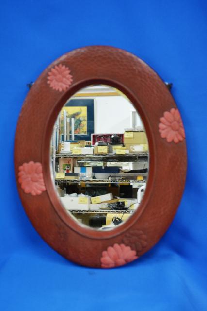 鎌倉彫 楕円 壁掛け ミラー 鏡 花モチーフ 中古品