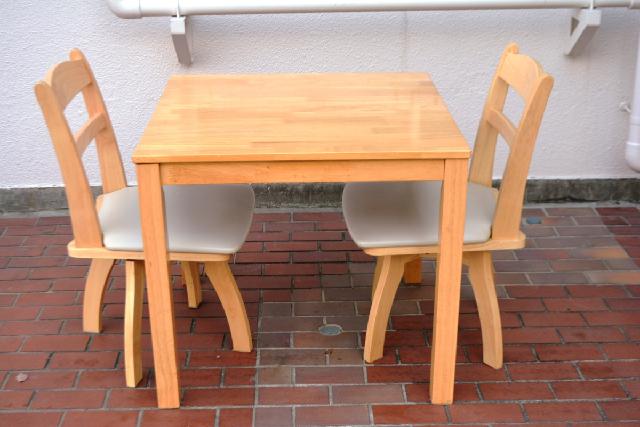 ニトリ 木製 2人用 ダイニングテーブル＆チェア2脚 ナチュラル
