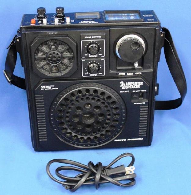 SANYO サンヨー RP 7600 (DJ5000 ) FM/中波/短波 3バンドラジオ ラジオ受