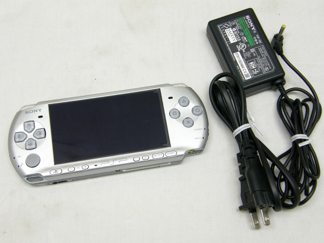 PSP ガンダムvsガンダム 本体のみ