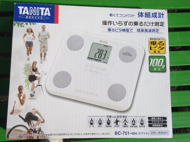 タニタ 体組成計 体重計