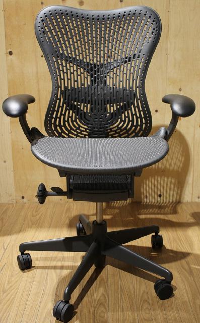 Herman Miller ハーマンミラー Mirra 2 Chair ミラ 2 チェア イス チェア の買取価格 Id 3642 おいくら