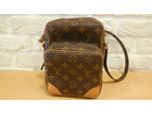 LOUIS VUITTON　ショルダーバッグ　アマゾンの詳細ページを開く