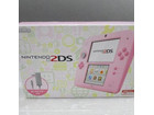 【高額買取No.1への挑戦！モノパーク】Nintendo　2DS　ピンクの詳細ページを開く