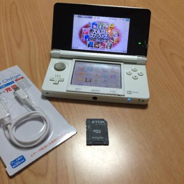 【高額買取No.1への挑戦！モノパーク】Nintendo　３DS　ピュアホワイト　美品