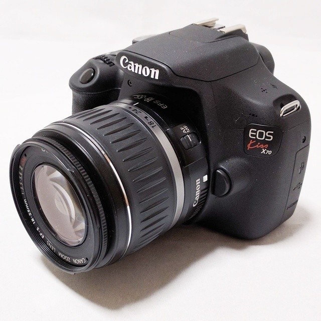  【高額買取No.1への挑戦！モノパーク】Canon　EOS Kissx70　一眼デジカメ