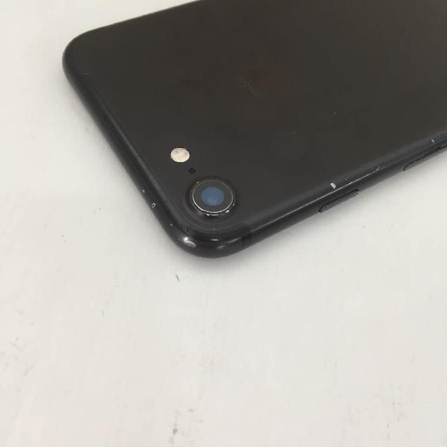 Apple iPhone7 MNCK2J/A 128GB ドコモ