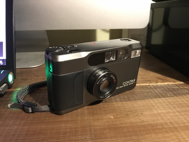 京セラ Contax T2 コンパクトフィルムカメラ コンパクトカメラ デジカメ の買取価格 Id おいくら