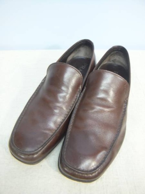 プラダ PRADA レザーローファー メンズ