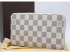 LV アズール ジッピーウォレットの詳細ページを開く