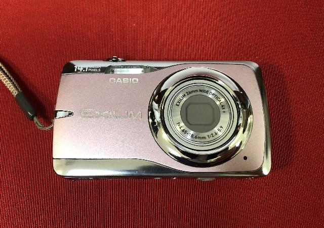 奇跡の再販 CACIO デジタルカメラ EXILIM シルバー (1410万画素／3倍