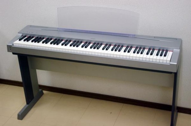 YAMAHA電子ピアノ