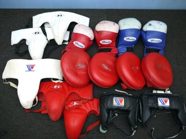 ボクシング用プロテクター・ミット・グローブ他色々 （ その他スポーツ  