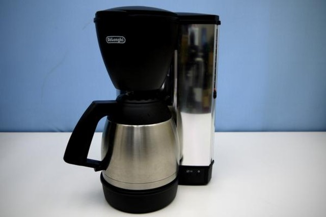 一番人気物 希少 2006年製 デロンギ 保温ポット付コーヒーメーカー ...