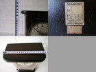 MASTER QUARTZ レトロ 木製 時計の詳細ページを開く