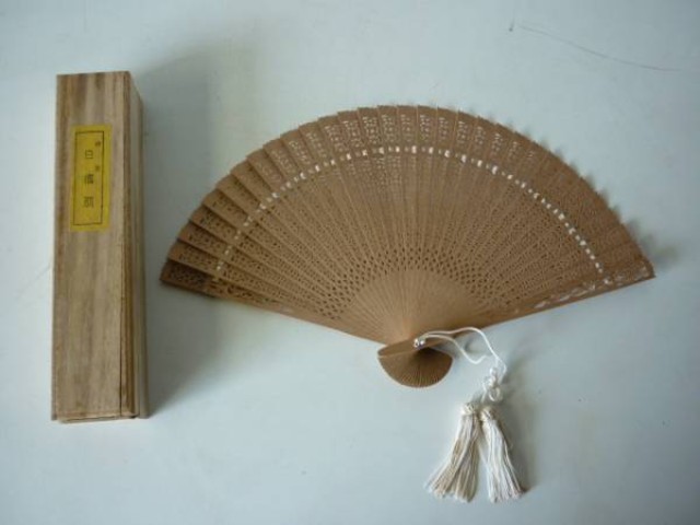 美品 白檀 扇子 和 小物 せんす 扇 （ その他美術品・絵画）の買取価格