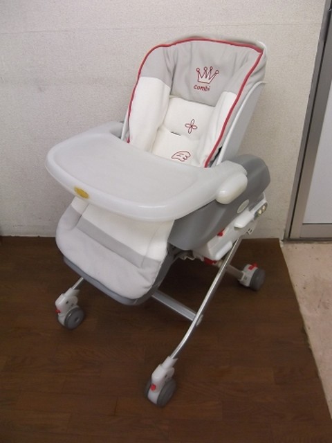 Combi✨アンレーブAT ゆらぎ✨電動ハイローチェア メロディ付き