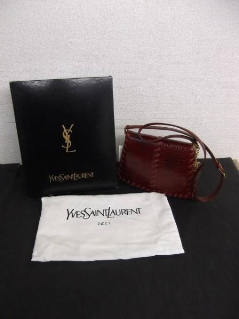 YSL イヴサンローラン/レザー ショルダーバッグ