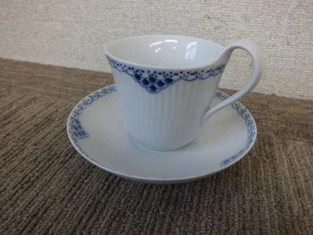 ロイヤルコペンハーゲン カップ&ソーサー スクラッチ物