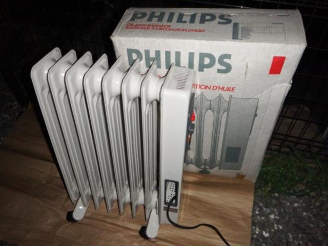 PHILIPS フィリップス HD3470 オイルヒーター （ その他家電）の買取