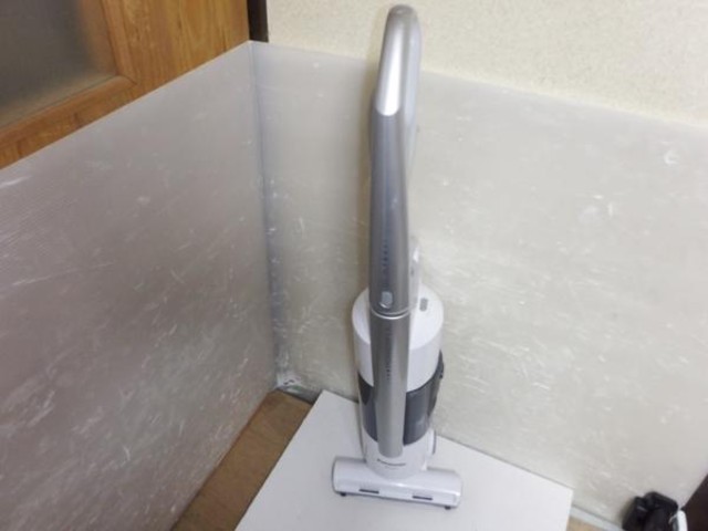 Panasonic MC-U51A スティック型サイクロン式クリーナー