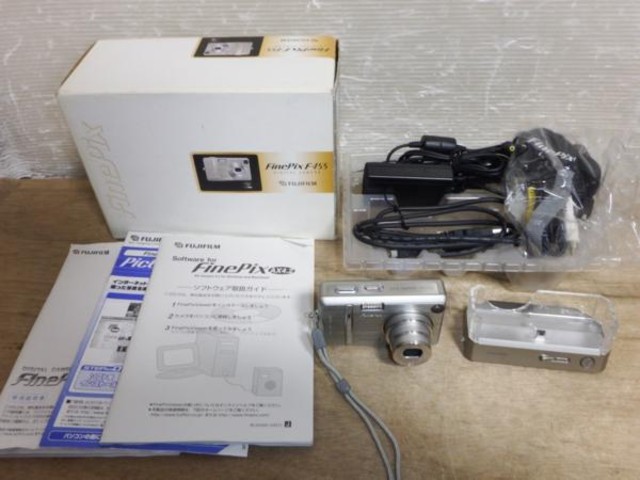 Fujifilm FinePix F455 デジカメ-