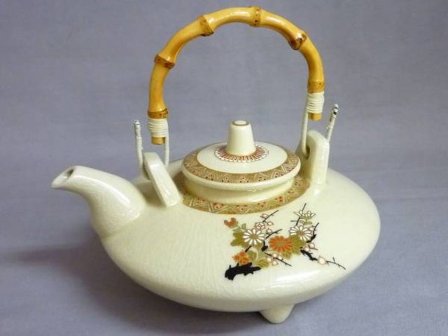 薩摩焼　十四代沈寿官　白ジョカ　白薩摩　酒器6点セット　未使用品　美しい　焼酎 薩摩焼白ジョカ 十四代沈寿官 白薩摩 酒器6点セット 未使用品 美しい