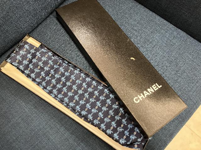 シャネル買取　ブランド買取　ネクタイ買取　買取箕面　買取池田　おたからや箕面店