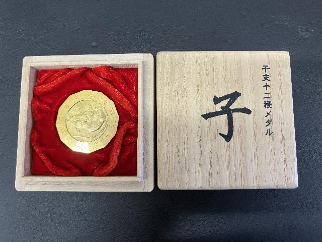 金買取　記念メダル買取　銀買取　プラチナ買取　遺品整理　買取箕面　おたからや箕面店