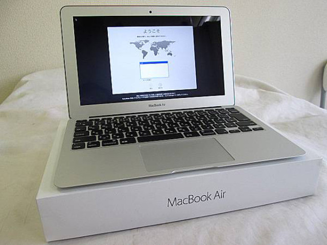 MacBook Air 11インチ EARLY2015 i5 8GB（ノートパソコン）の買取価格 （ID:233015）｜おいくら