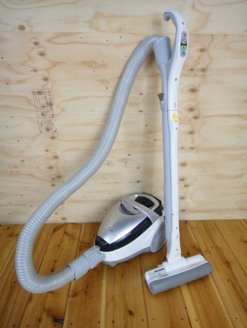サイクロン式掃除機/2008年製 （ 掃除機）の買取価格 （ID:3696